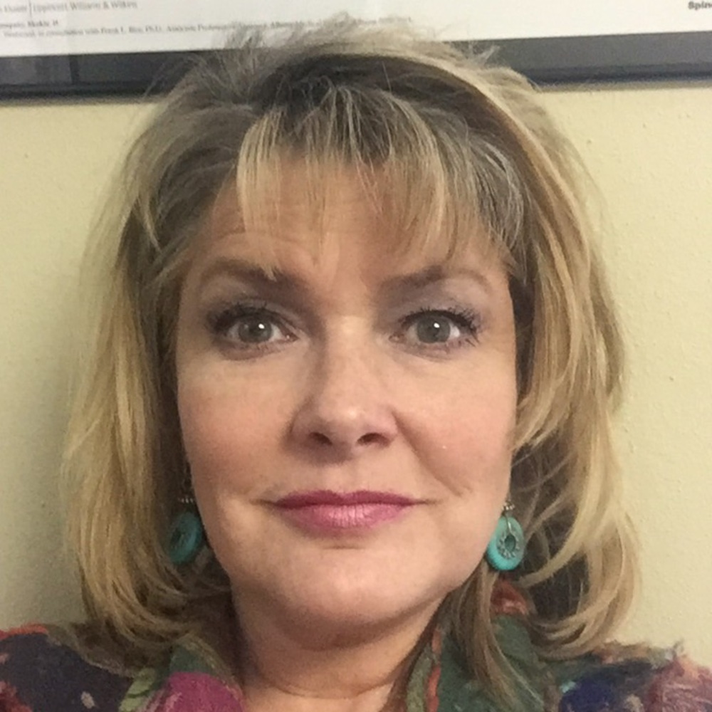 Meet your Posher, Suzette